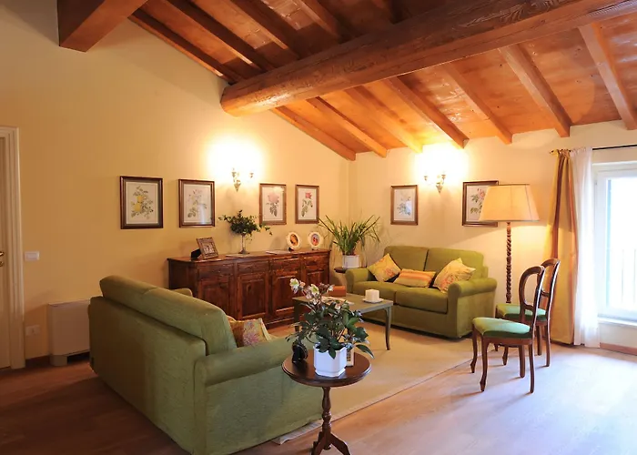 شقة Relais Corte Paradiso بسكييرا ديل غاردا