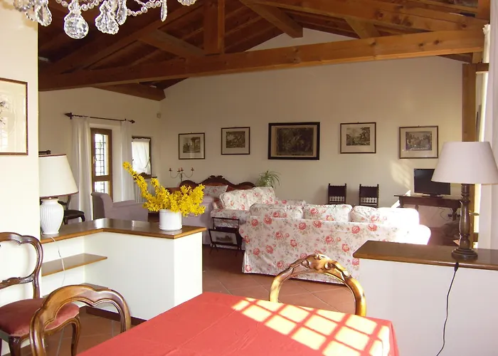 Relais Corte Paradiso شقة بسكييرا ديل غاردا