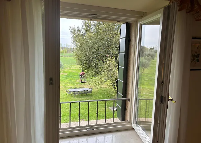 Relais Corte Paradiso بسكييرا ديل غاردا