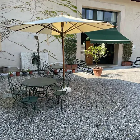 Relais Corte Paradiso Apartment Peschiera del Garda