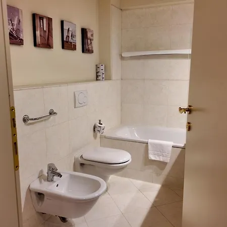 Relais Corte Paradiso * 페스키에라델가르다