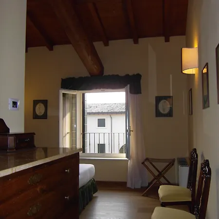 Relais Corte Paradiso 페스키에라델가르다